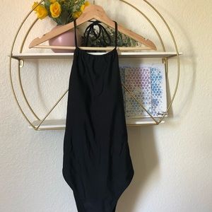 Halter top one-piece swim suit 🦋